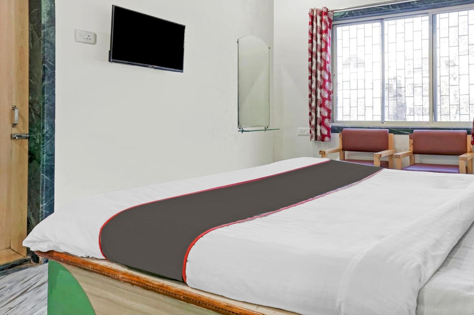 Hotel Collection O Shreya Talegaon Dabhade Exterior foto