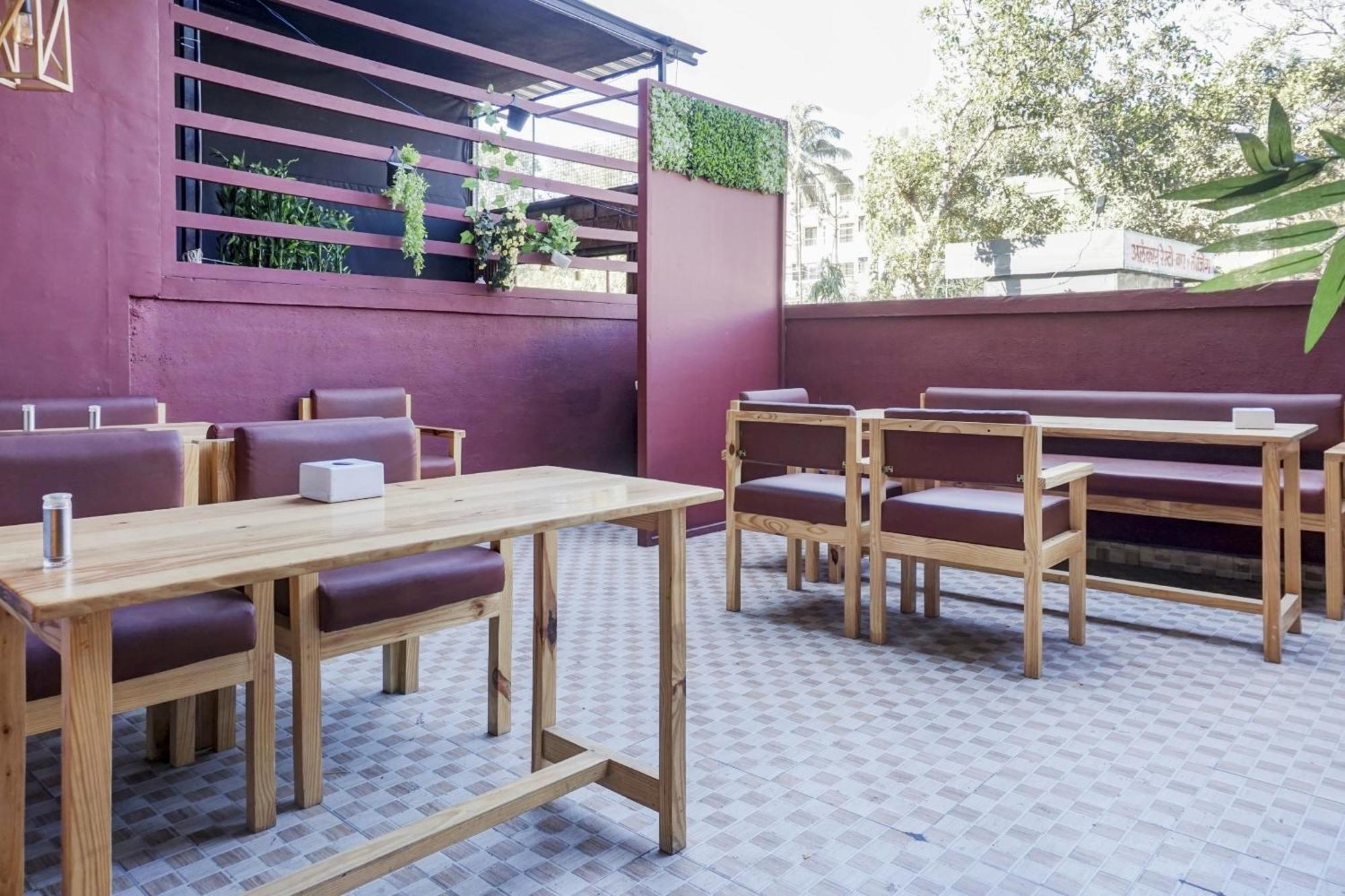 Hotel Collection O Shreya Talegaon Dabhade Exterior foto
